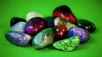 What Is The Perfect Healing Stone Based on Your Zodiac Sign?
