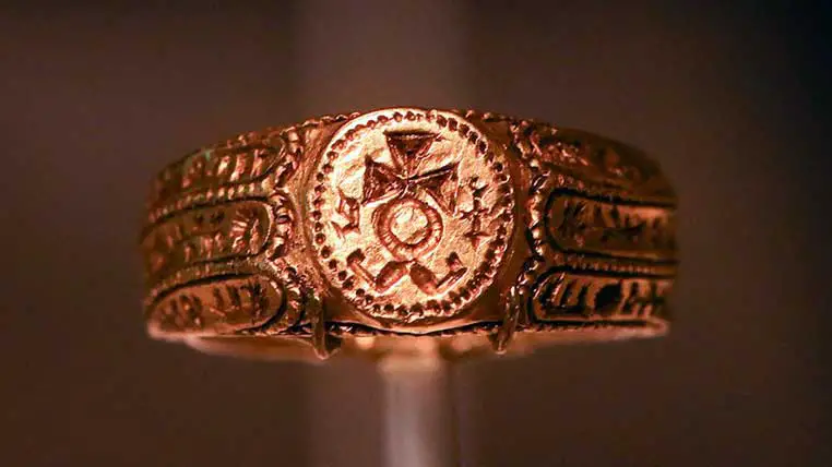 Ring Symbolism Unveiled: A Journey Through the History and Meaning of Rings