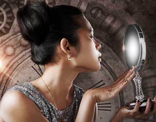 Uncover The Fascinating World of Mirror Superstitions: Discover Why Breaking a Mirror Is a No-No!